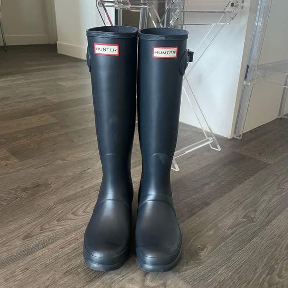 Navy blue hunter boots - Picture 3 of 5